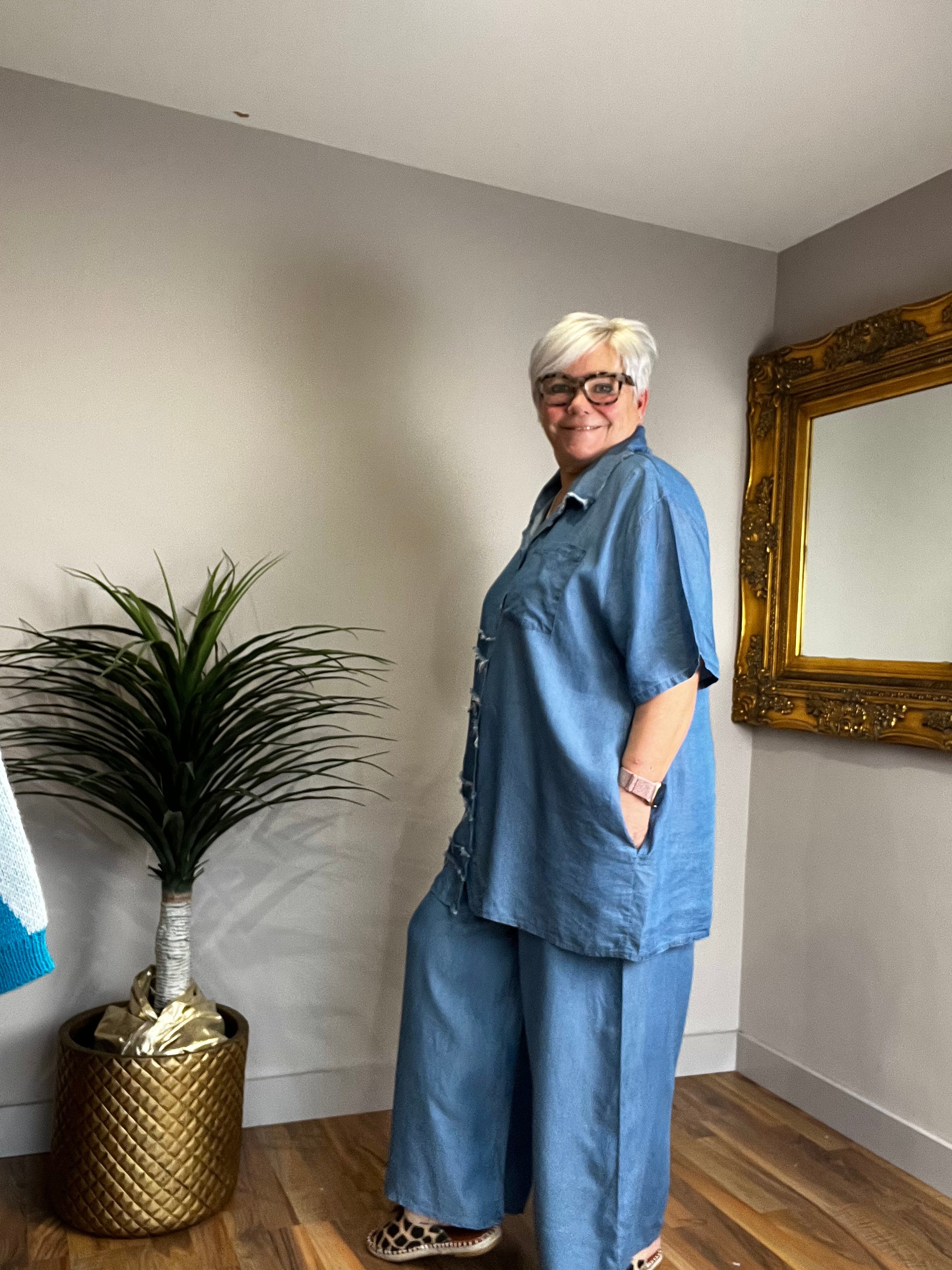 🔥 Sale No Return - Chambray Frayed Edge Shirt