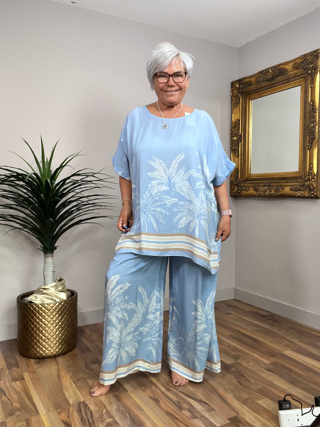 🔥 Sale No Return - Palm Oversized Top Only