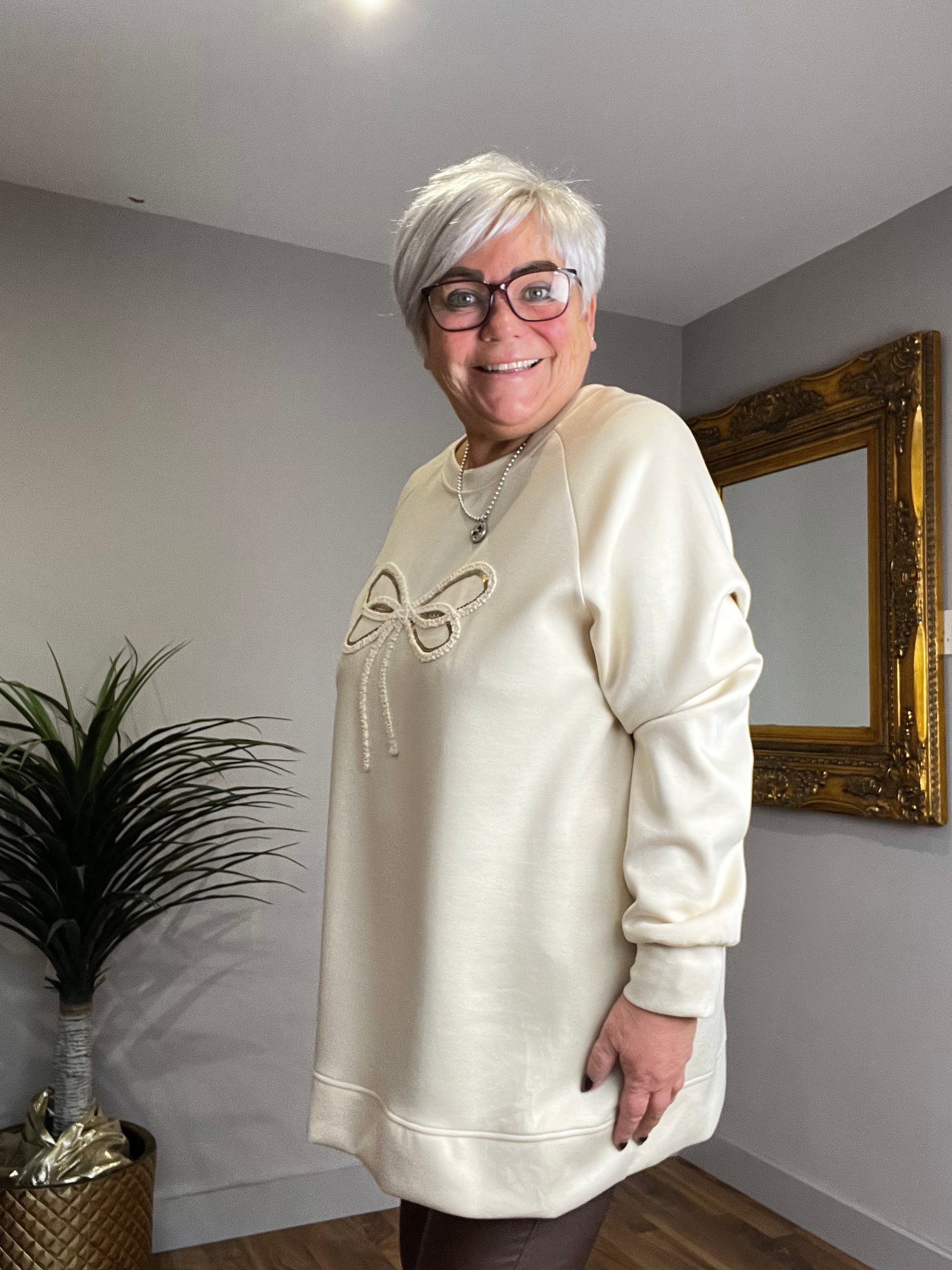 🔥 Sale No Return - Betty Bow Scuba Sweat