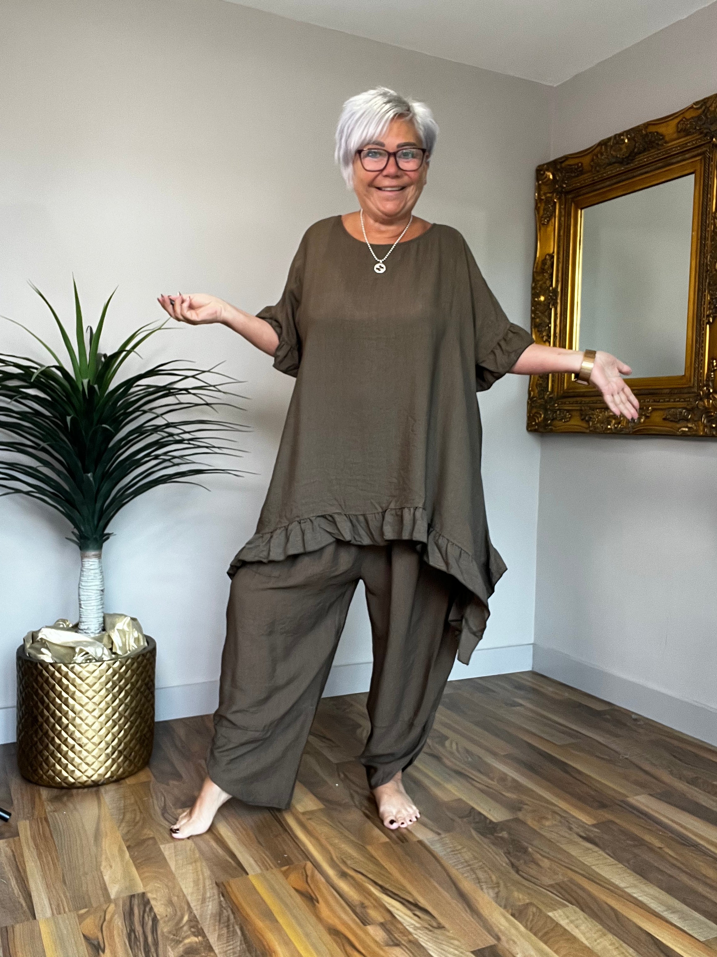 Longer Felicity Frill