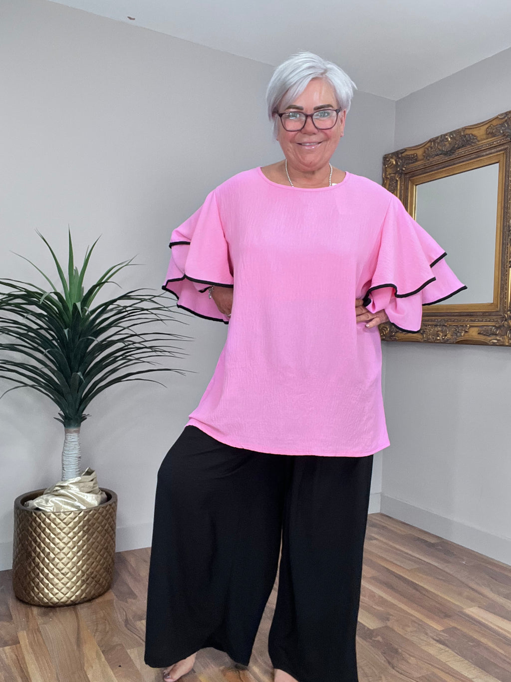 🔥 Sale No Return - Piped Ruffle Sleeve Top