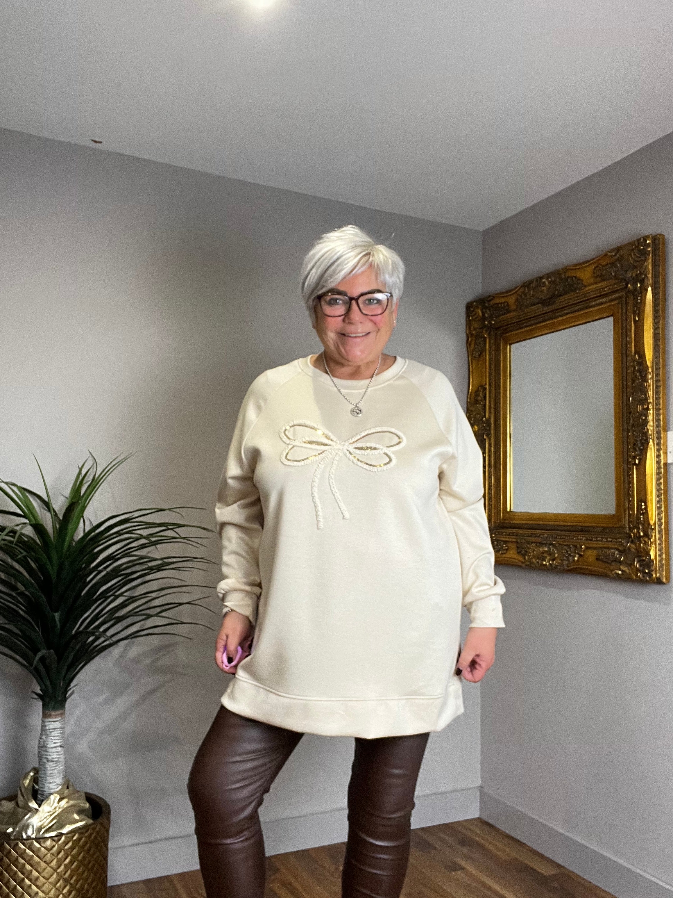 🔥 Sale No Return - Betty Bow Scuba Sweat