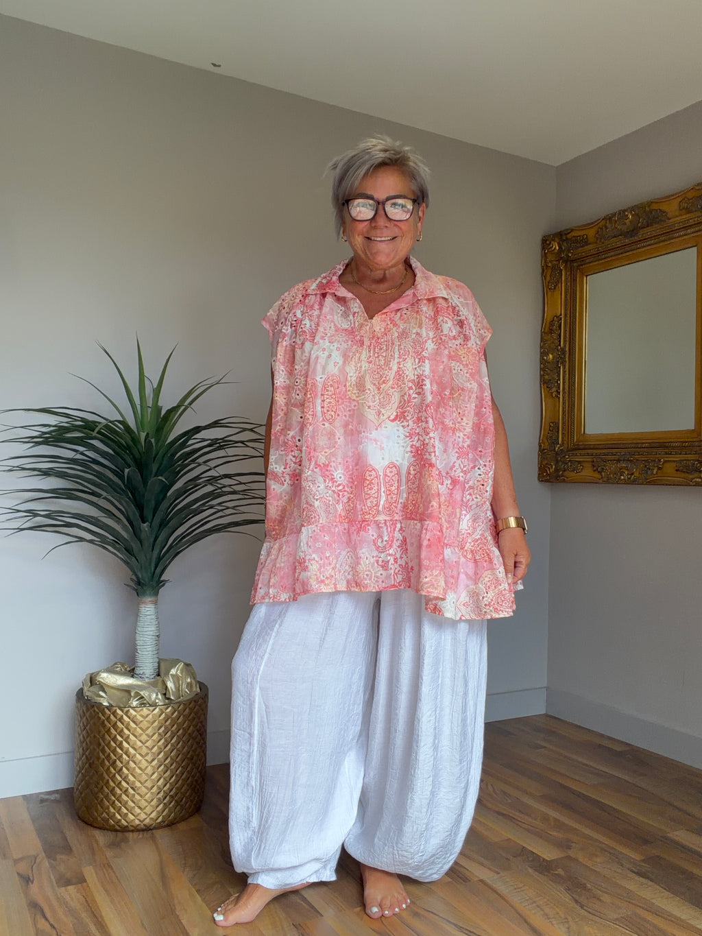 Pretty Broiderie Anglaise Cap Sleeve Top