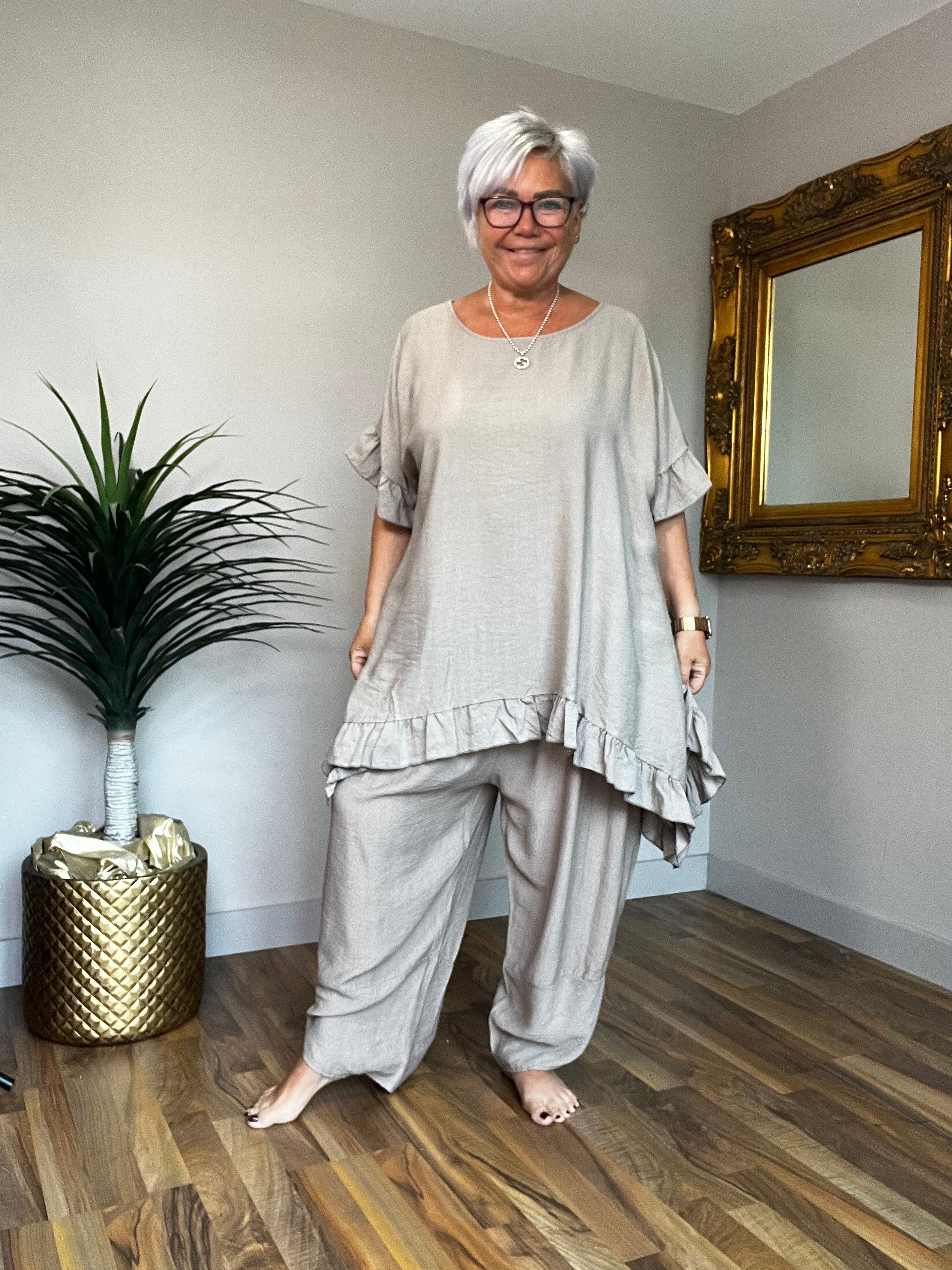 Longer Felicity Frill