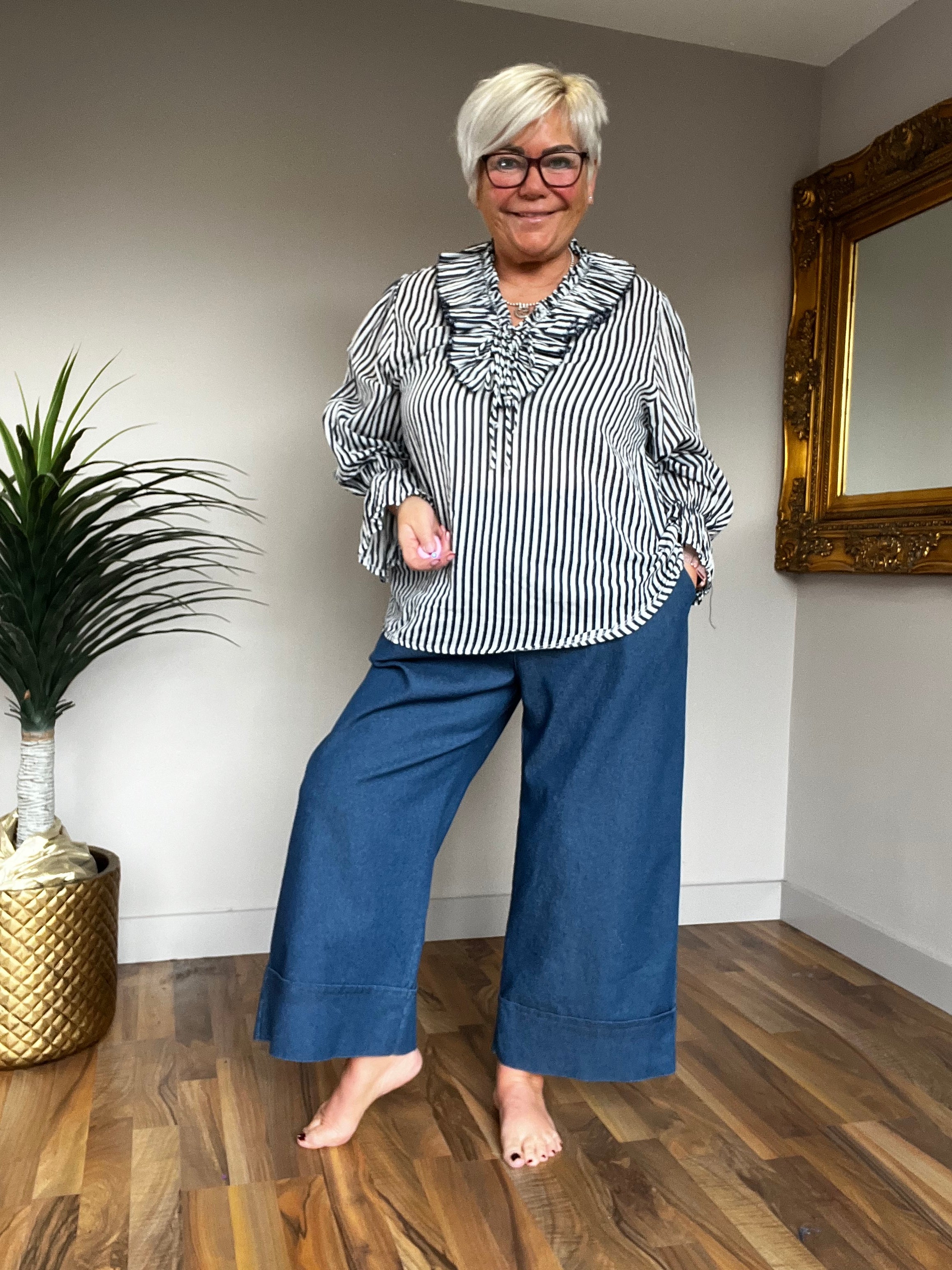 🔥 Sale No Return - Florence Frill Shirt