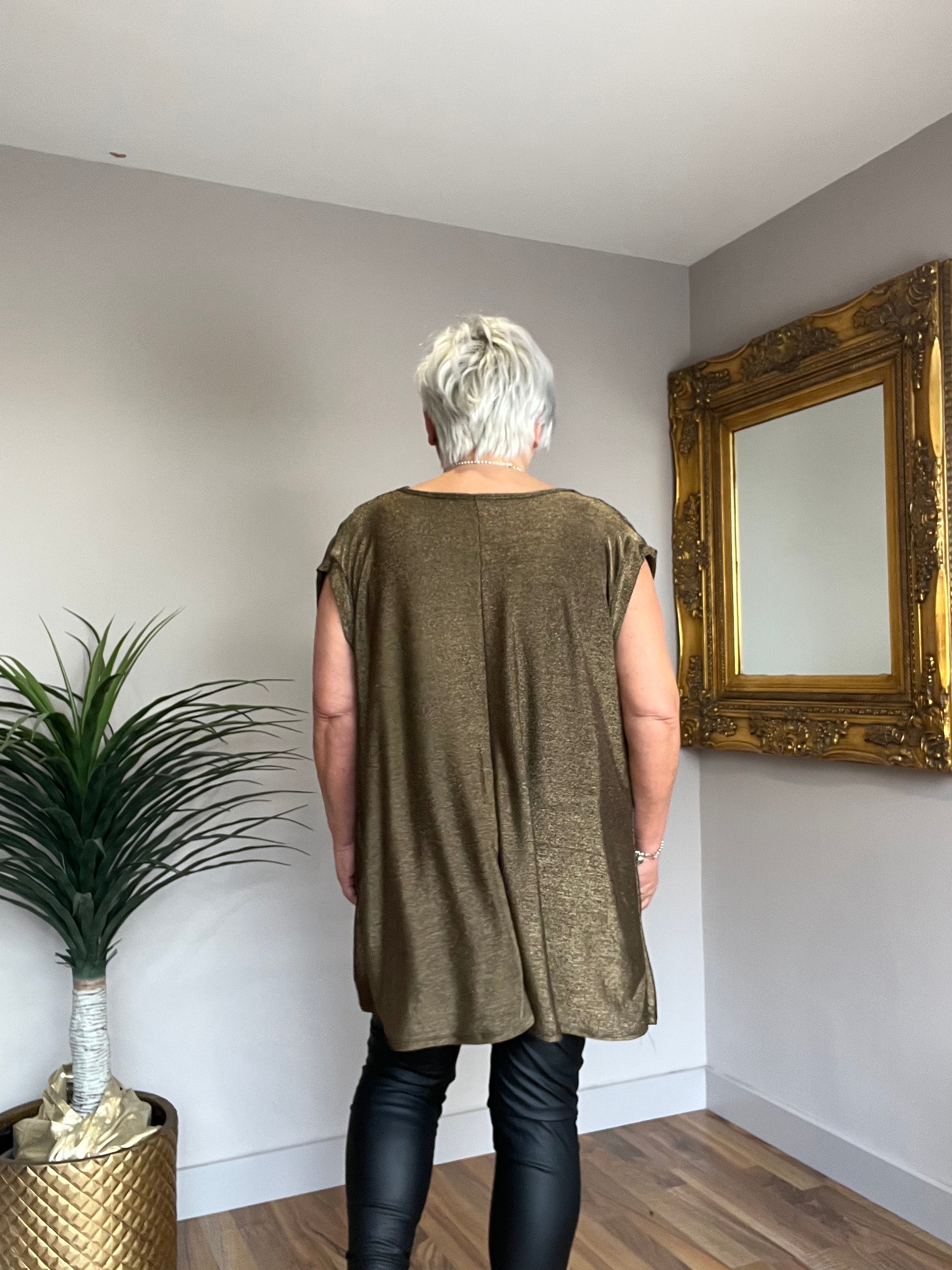 🔥 Sale No Return - Shimmer Scoop Neck Tunic Top