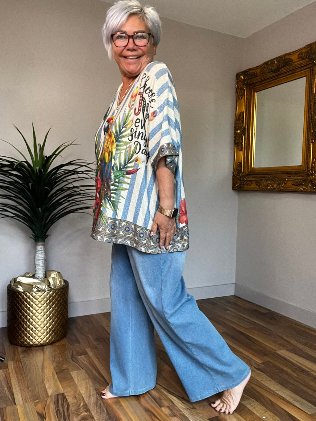 Glitzy Parrot V Neck Top
