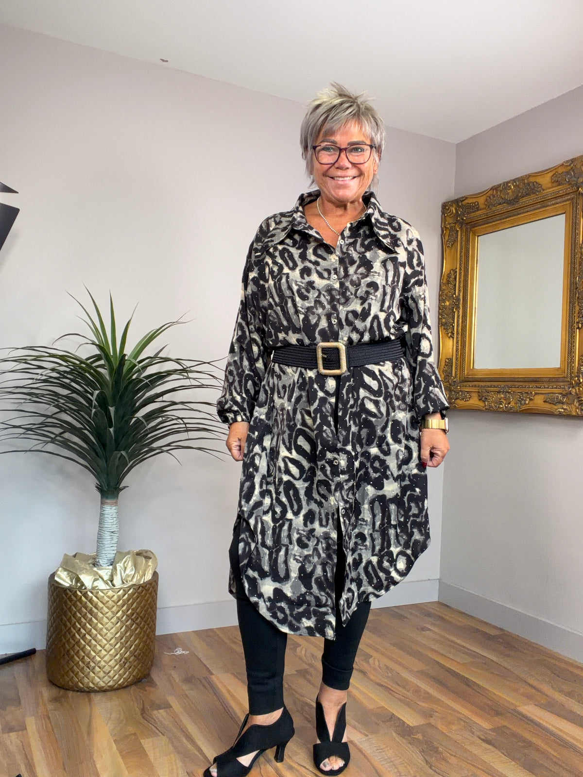 🔥 Sale No Return - Black Delicate Diamonte Animal Print Shirt Dress