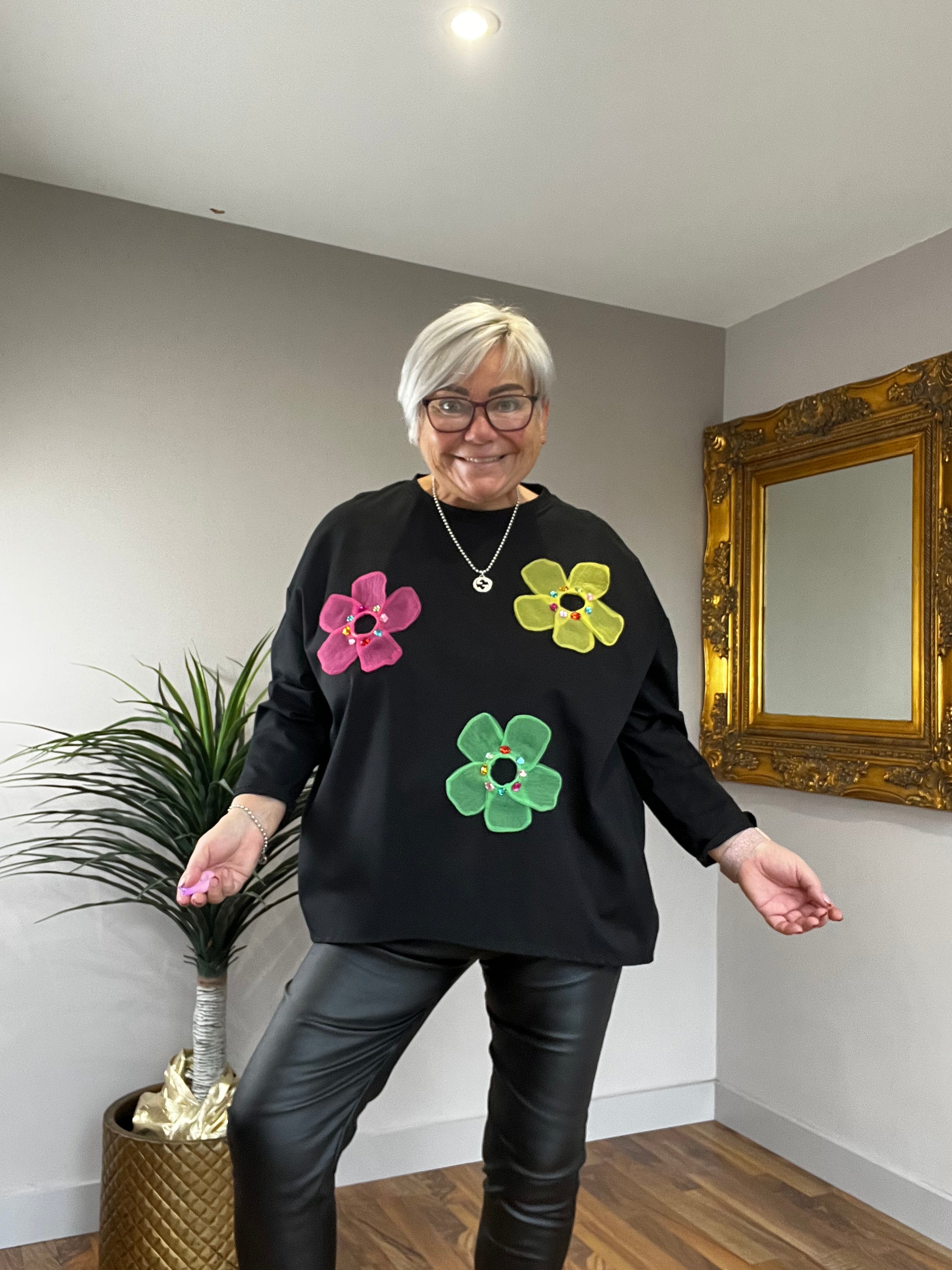 🔥 Sale No Return - Flower Power Sweat Top