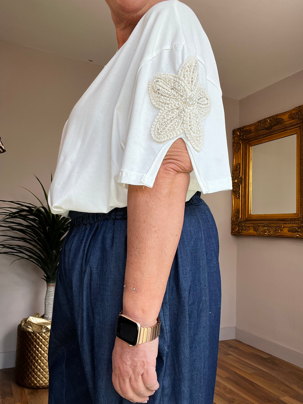 Ecru T-Shirt with flower/Pearl embroidered sleeve