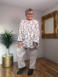 Super-soft Animal Knit